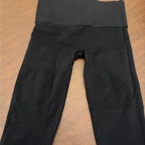 BLANQI Women’s Everyday Hipster Black Support Leggings